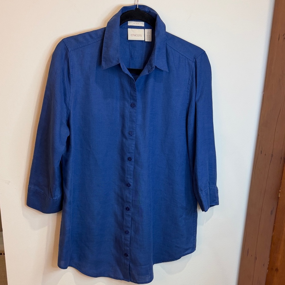 Chico's 100% Linen Blue No-Iron Shirt with Back Button Detailing